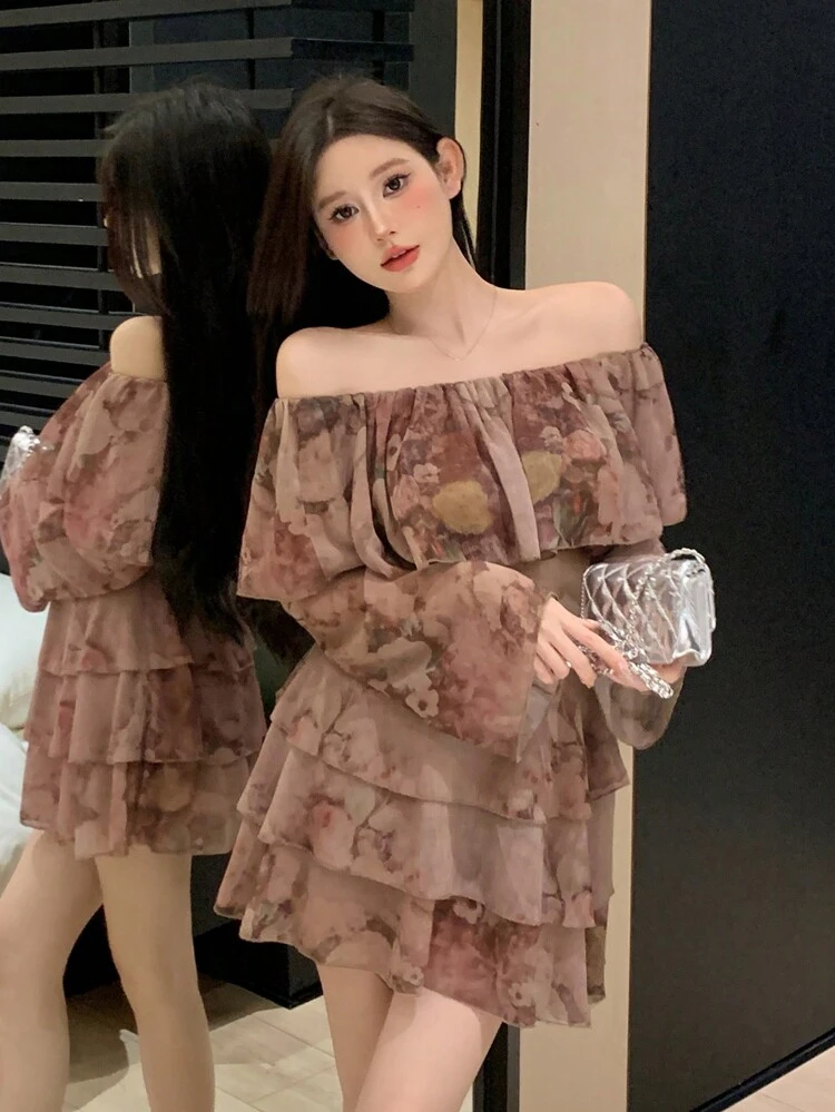 Women's Fashionable Ruffle Hem Allover Print Chiffon 2pcs Set,Fall Women Clothes Off Shoulder Top Vacation Outfits Women Boho