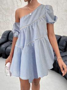 SHEIN Essnce Váy ngắn tay sọc trắng xanh bất đối xứng dành cho nữ cho mùa hè - Xanh và trắng - Xem 3