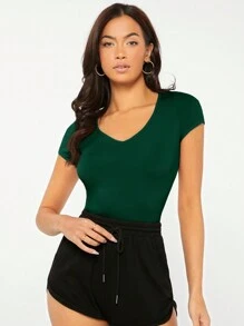 SHEIN BASICS Letnia koszulka o luźnym kroju, w jednolitym kolorze, z krótkim rękawem