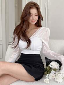 DAZY Áo kiểu nữ cổ chữ V phối màu trơn thanh lịch - trắng - Xem 6