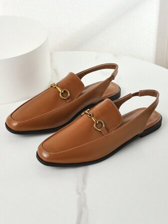 2025年秋季新款时尚休闲女士平底鞋