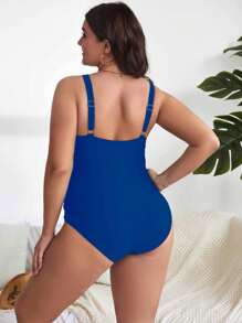 SHEIN Swim Curve Plus Size Letni plażowy jednoczęściowy strój kąpielowy w jednolitym kolorze z marszczeniem i dekoltem w kształcie litery V
