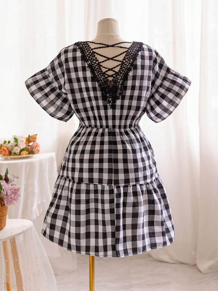 Romantic Casual Vacation Plus Size Dress With Black & White Plaid Print, Deep V-Neckline And Ruffled Sleeves