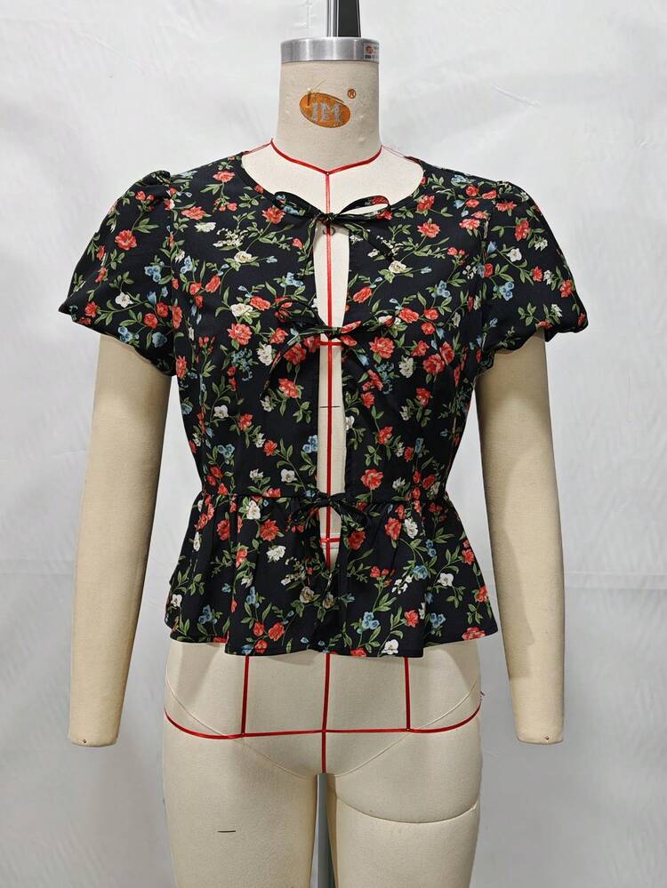 Women Summer Short Sleeve Ruffle Hem Blouse In Red Rose Ditsy