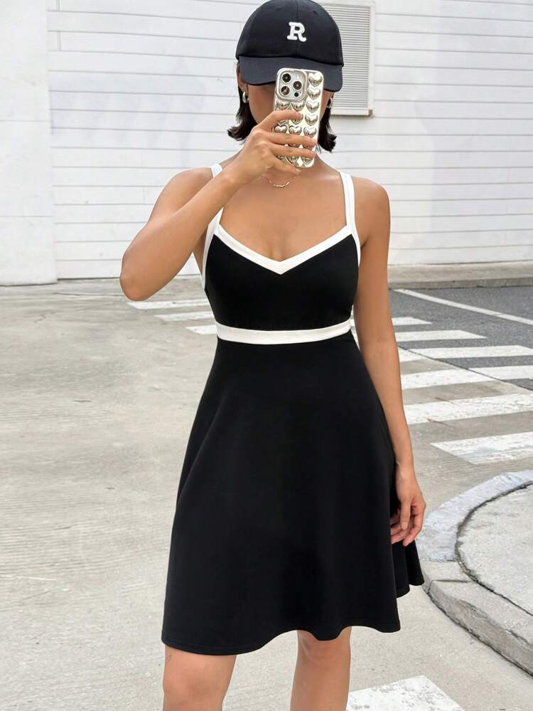 Women's Fashionable Color-Block Spaghetti Strap A-Line Dress With Cinched Waist