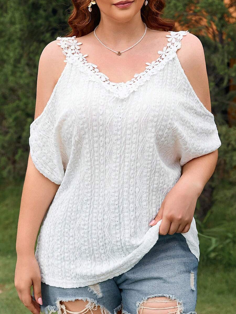 Dreamara Plus Size Women's Open Shoulder Simple Casual White Texture T-Shirt For Daily Wear