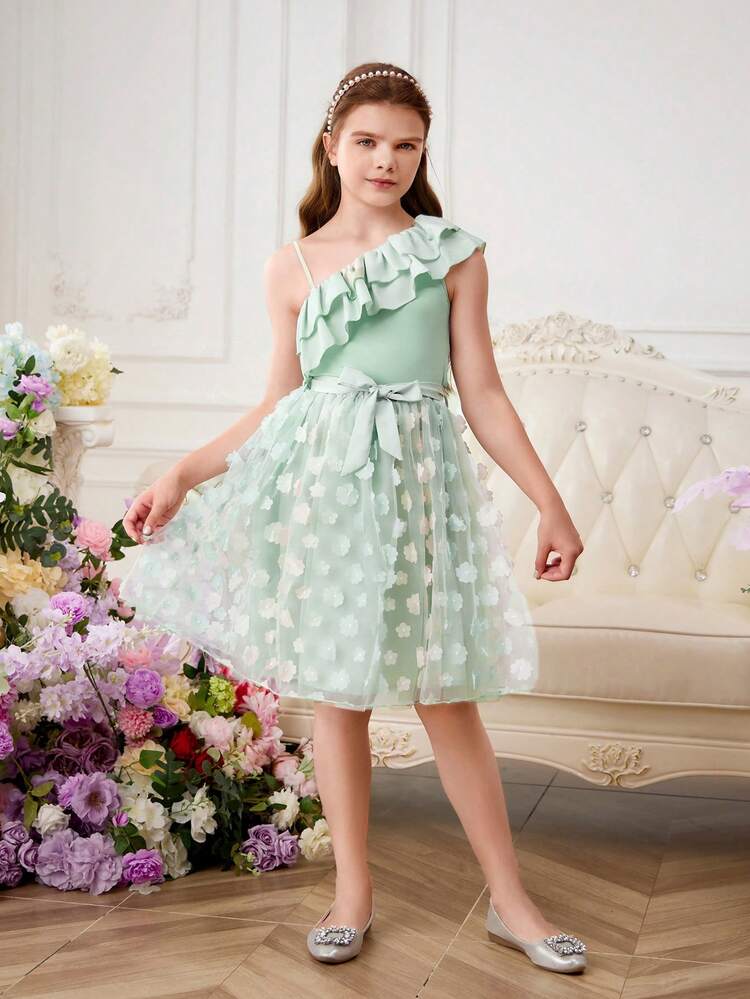 Tween Girl Wedding Season Halter Ruffled Top And Appliquéd Mesh Skirt Set