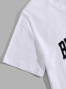 RueChic Camiseta regular com estampa de letras masculinas de algodão e short de duas peças