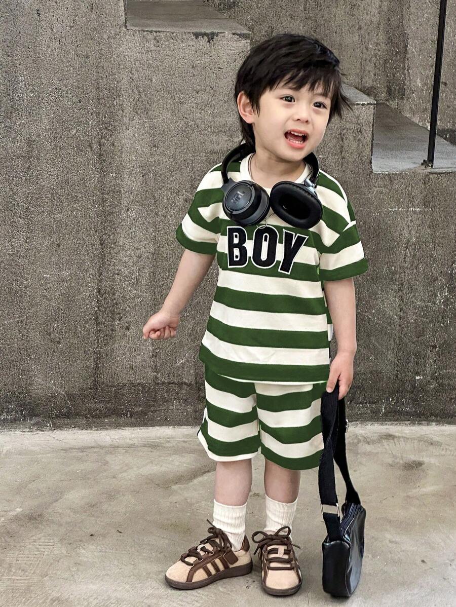 SHEIN Young Boy 2pcs/ Set Black & White Striped Short Sleeve TShirt