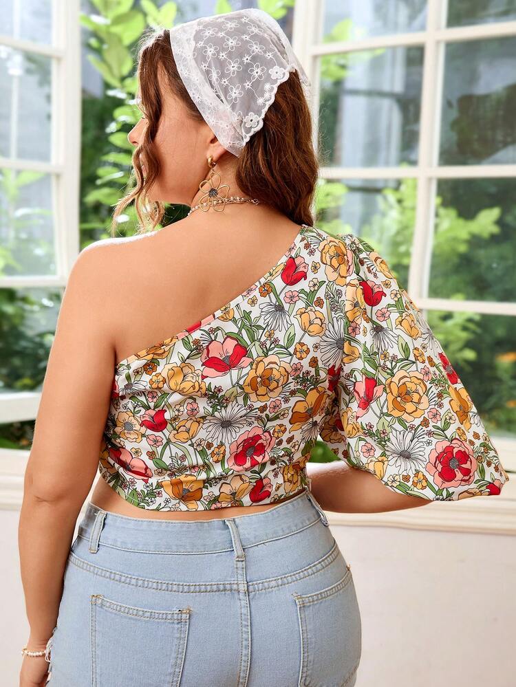 Plus Size Women's Shoulder/Slant One-Shoulder Long Half Sleeve Slim Fit Woven Crop Top With Bubble Sleeves, White Flower Pattern, Summer Holiday Style