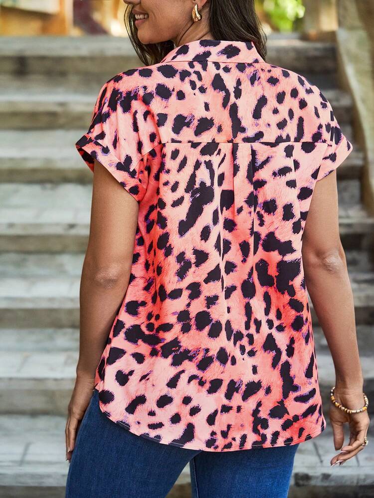 Women Plus Size Fashionable Leopard Print Short Sleeve V-Neck Shirt