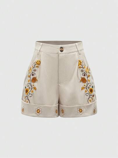 Hippie Shorts bordés effilochés avec broderie florale décontractée pour les vacances des femmes