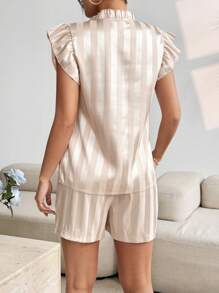 SHEIN LUNE Women's Fashion Vertical Striped Batwing Sleeve Top And Shorts Set