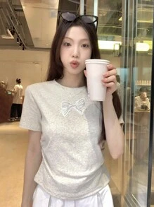夏用 ショート丈 INS スタイル ストレート 肩出し バタフライ刺繍ショートスリーブトップ - グレー - チェックする 1