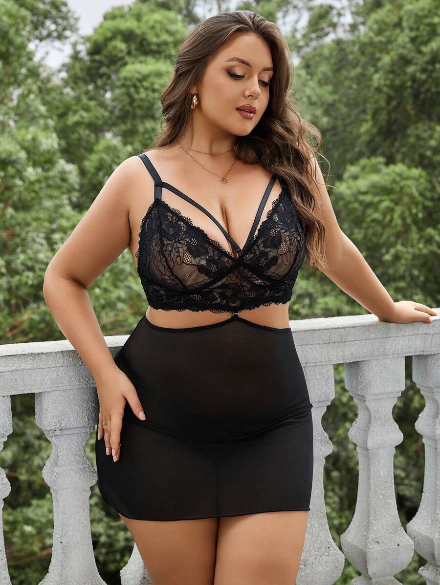 Lace Spliced Mesh Plus-Size Sexy Lingerie Dress With Wireless And Thong 2pcs/Set - Black - View 1