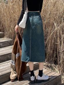 Casual And Stylish Denim Skirt With Washed And Split Design