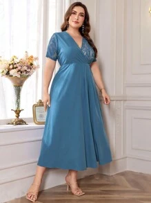 Mulvari Elegantes Kontrastspitzen Maxikleid mit kurzen Ärmeln für Damen in Große Größen, Sommer Maxioutfit für Frauen