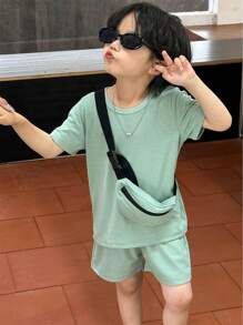 SHEIN Genkimix Kids Young Boy Solid Tee & Shorts & Bag - Green - View 1