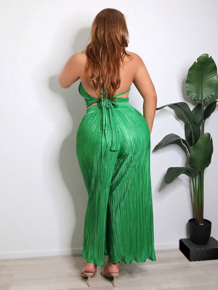 Plus Size Summer Pleated Texture Fabric Flower Detail Tie Back Halter Top With Wide Leg Pants 2pcs/Set