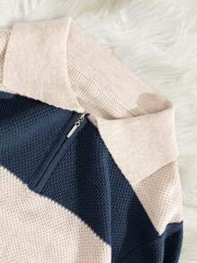 RueChic Men Color Block Half Zipper Moss Stitch Regular Sweater - Blue and White - View 3