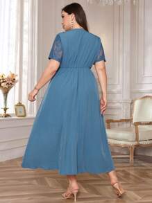 Mulvari Elegantes Kontrastspitzen Maxikleid mit kurzen Ärmeln für Damen in Große Größen, Sommer Maxioutfit für Frauen