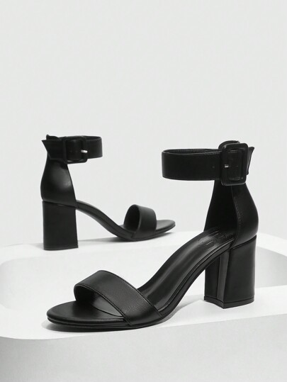 CUCCOO BIZCHIC أحذية نسائية أنيقة ومريحة ذات حزام كاحل سوداء متنوعة الاستخدام، صنادل بكعب عالي مزينة بمشبك للصيف والتخرج والحفلات والعطلات، تنزيلات صيفية ، أساسيات أنيقة، كاجوال للعمل، أنيقة لعيد الميلاد والعام الجديد والإجازاترمضان