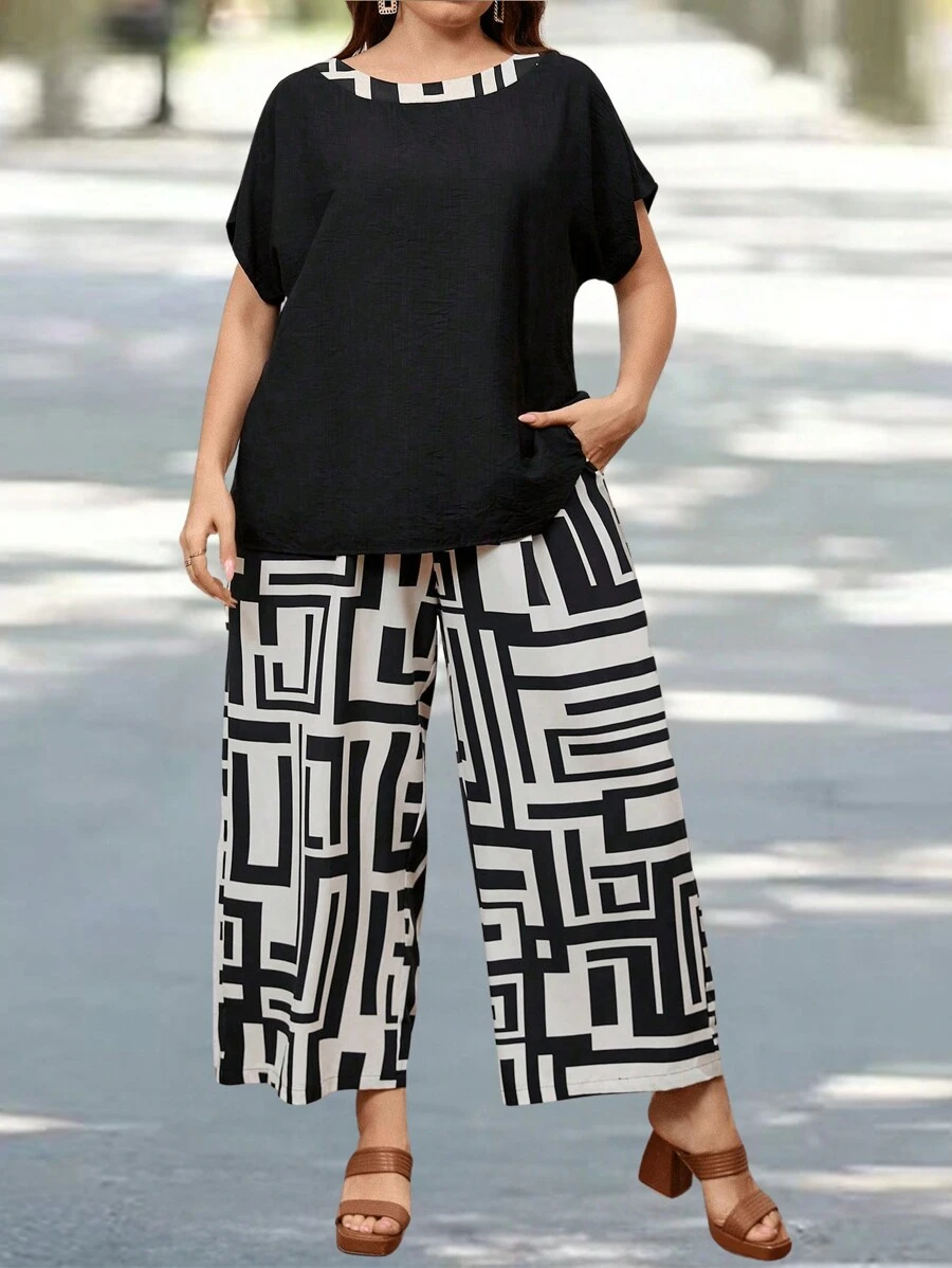 EMERY ROSE 大尺碼女士圓領短袖上衣和幾何圖案褲子，休閒二件組夏季服裝,帶口袋 - 黑與白 - 查看 1