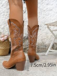 2025 秋冬女式西部牛仔靴尖头中筒靴刺绣粗跟靴时尚马靴 - 駝色 - 查看 8