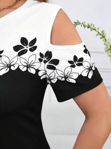 SHEIN Clasi 圆领露肩黑白印花大码紧身连衣裙 - 黑與白 - 查看 4