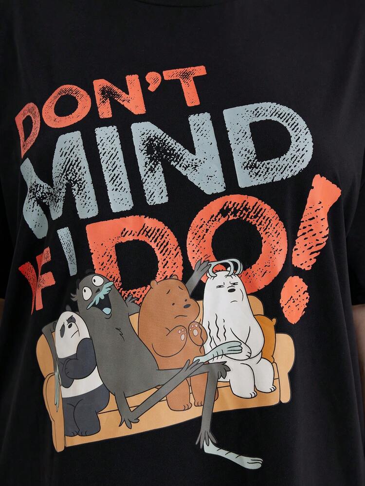 We Bare Bears X SHEIN 女性大尺寸時尚休閒夏季套裝，寬鬆黑色熊熊和字母印花T恤配粉色彈性修身摩托車短褲套裝，2件裝 - 黑色 - 查看 4