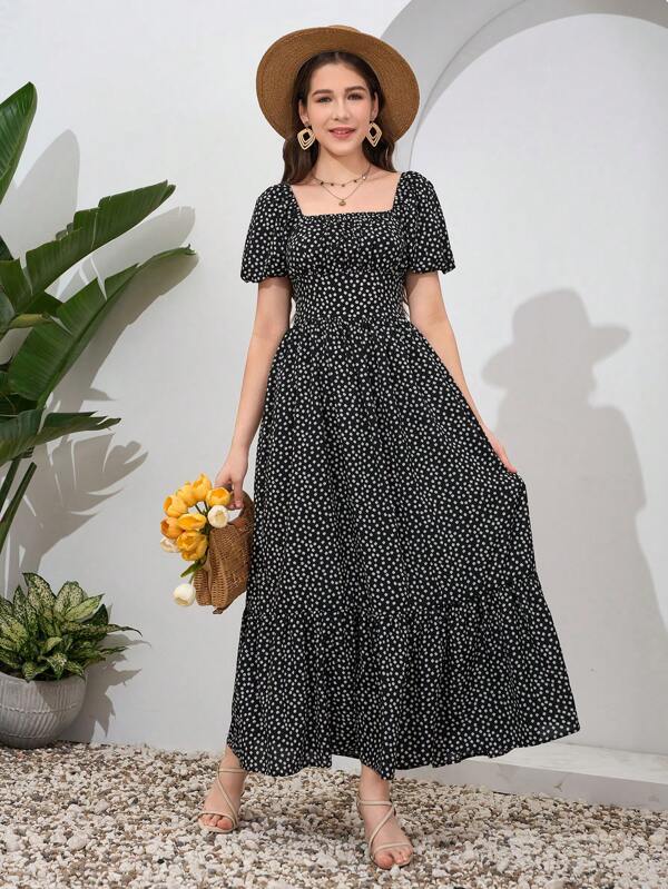 SHEIN Teen Girl Woven Puff Short Sleeve Dress With Ditsy Floral, Square Collar And Pleats