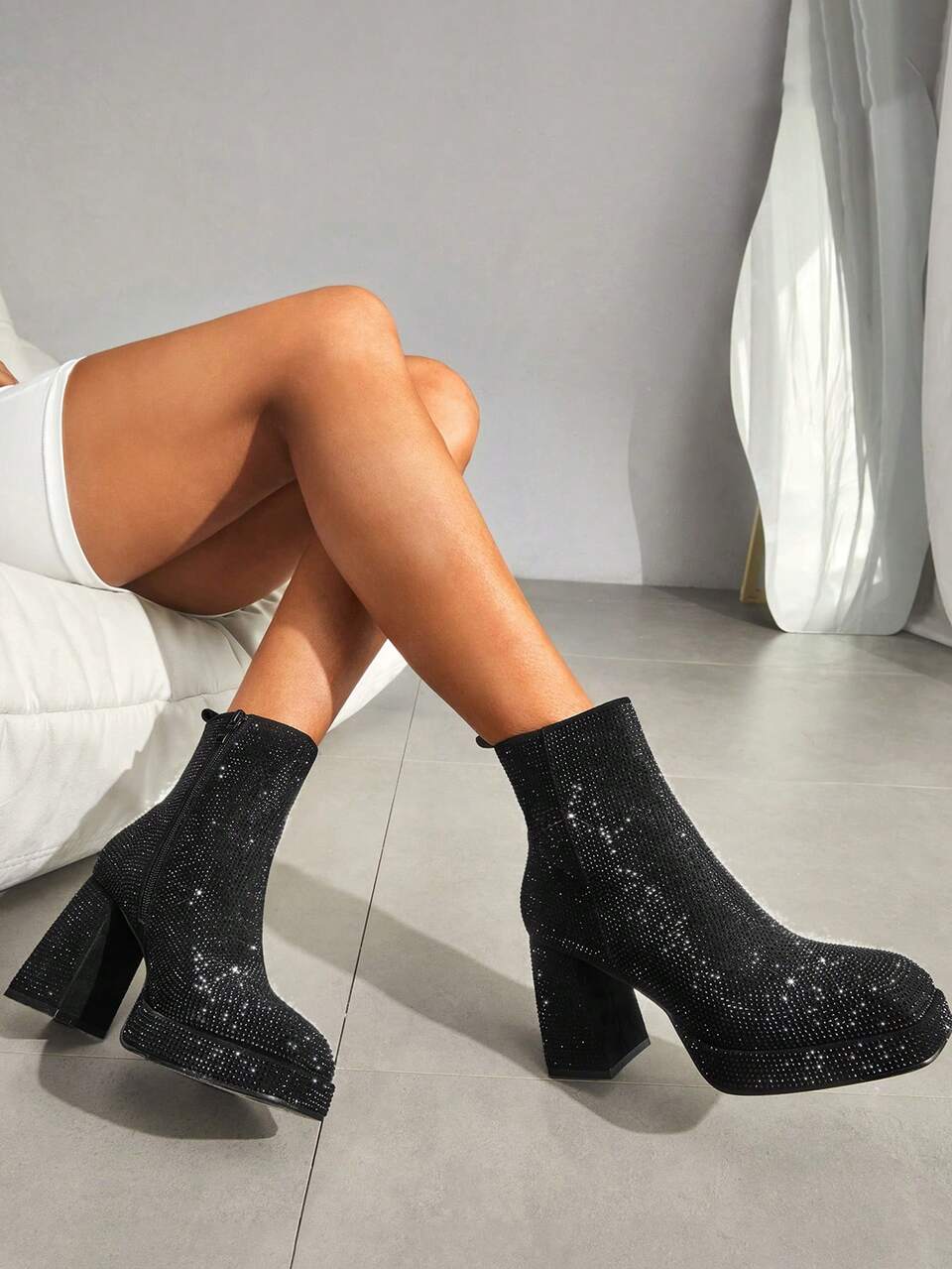 Women Shoes Zipper Side Outdoor Chunky Heeled Fashion Boots, Elegant Classic Boots Valentine's Day