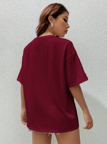 SHEIN EZwear Summer Letter Patched White Drop Shoulder Tee - Rose Red - View 2