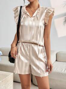 SHEIN LUNE Women's Fashion Vertical Striped Batwing Sleeve Top And Shorts Set