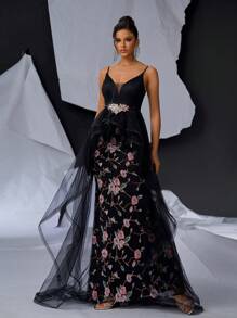 SHEIN Belle Elegant Black Straps V-Neck Bra Cups Upper Section Lace Waist Section Three-Dimensional Applique High Waist Thin Hem Mesh Splicing Fishbone Three-Dimensional Slimming Romantic Embroidery Flowers And Floor Dragging Pendulum Dating Bachelorette Party Graduation Wedding Event Heavy Industry Dinner Party