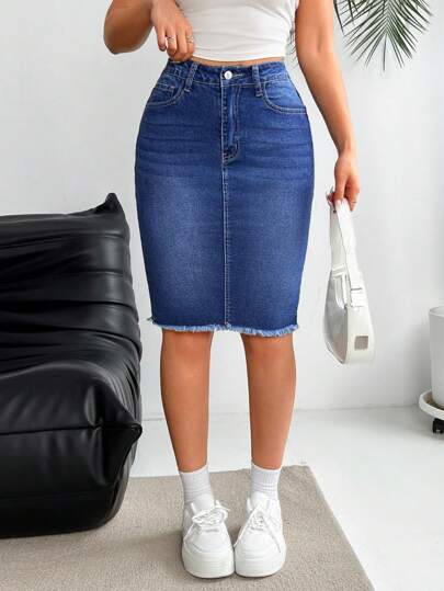 SHEIN Essnce Minifalda informal de mezclilla con borde deshilachado para mujer para uso diario