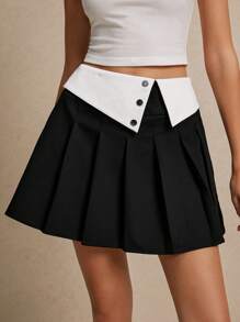 SHEIN Frenchy Excellent Minimalist Shap And Fashionable Color Block Casual Pleated Skirt With Decorative Buttons, Summer Vacation Season, Comfy, Boho, Beach Women Outfits, Swimwear Cover Up, Fashion, Black Skirt, Y2K, Elegant, Leisure, Simple Daily, Cottagecore, White Essential, Solid Color, Holidayleisure, Modest, Bachelorette, Summer Top, Suitable For Vacation Winter