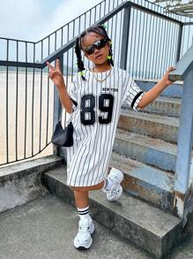 SHEIN Vestido de punto de estilo callejero fresco para niña preadolescente con mangas cortas y cuello redondo con rayas y ajuste flojo, primavera/verano