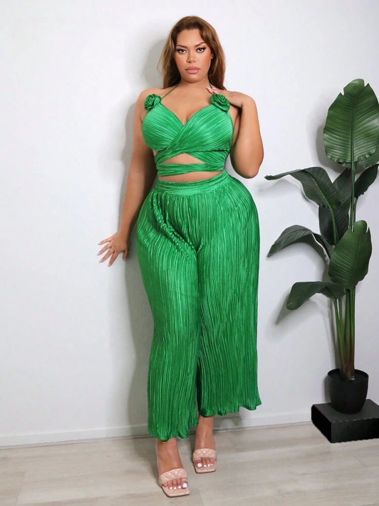 Plus Size Summer Pleated Texture Fabric Flower Detail Tie Back Halter Top With Wide Leg Pants 2pcs/Set