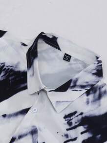 Manfinity Homme Men's Plus Size Random Printed Short Sleeve T-Shirt And Shorts Set - Multicolor - View 5