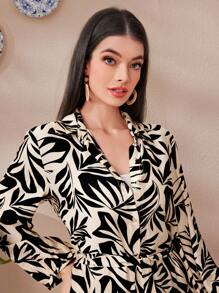 Mulvari Conjunto de 2 piezas de camisa larga con estampado de plantas y pantalones de pierna ancha, estilo de vacaciones para ocio - Blanco y Negro - Ver 4