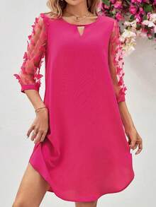 SHEIN Clasi Đầm lưới thêu hình bướm cổ khoét sâu tay tương phản cho nữ - Màu Hồng Tươi - Xem 5