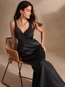 Anewsta Elegant V-Neck Sleeveless Dress With Pleats And Cinched Waist, Summer