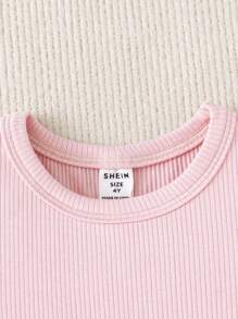 SHEIN Camiseta com efeito jeans para meninas, manga bufante rosa e saia azul com estampa de cavalo, conjunto de 2 peças