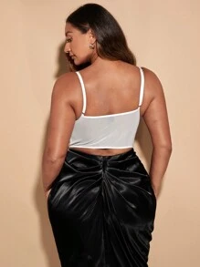 SHEIN BAE Damen Große Größen romantischer und sexy Kontrastmesh-Spitzen-BH, weißer einfarbiger Träger-Slip, elastischer Träger-Slip mit Blumenspitze - Weiss - Übersicht 3