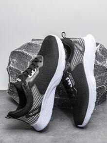 春秋款時尚透氣男士防滑加大碼運動跑鞋 - 黑色 - 查看 2