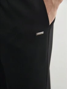Manfinity RebelGame 男款老派風格針織商務休閒純色束腰收口長褲，適用於春夏季，日常穿著 - 黑色 - 查看 8