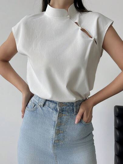 Firerie 大码优雅通勤新款中式立领无袖衬衫，落肩荷叶袖设计，纽扣闭合，白色