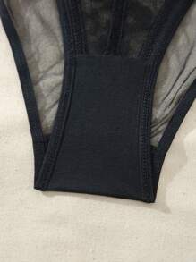 SHEIN 大尺碼鑽空金屬網紗時尚內衣 - 黑色 - 查看 4