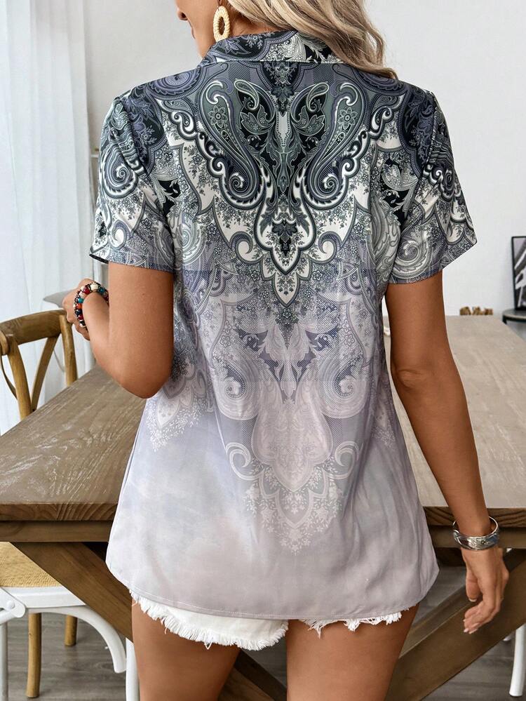 Women's Fashionable Notched V-Neck Printed Casual Button-Up Shirt